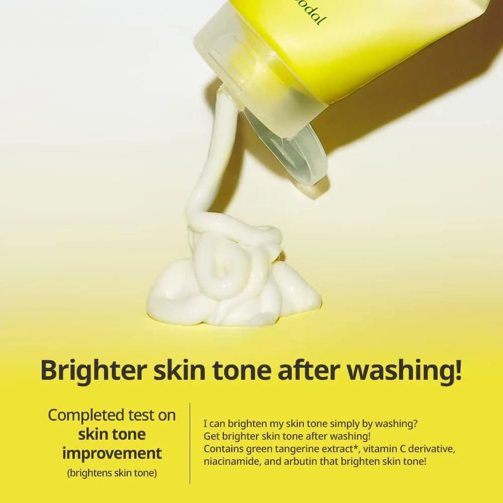 Green Tangerine Vita C Cleansing Foam 4